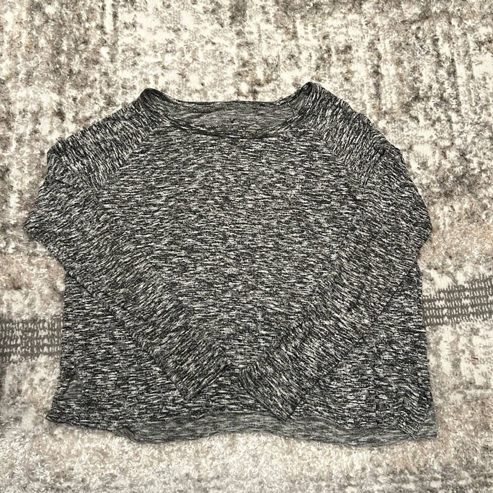 Grey long sleeve American eagle top